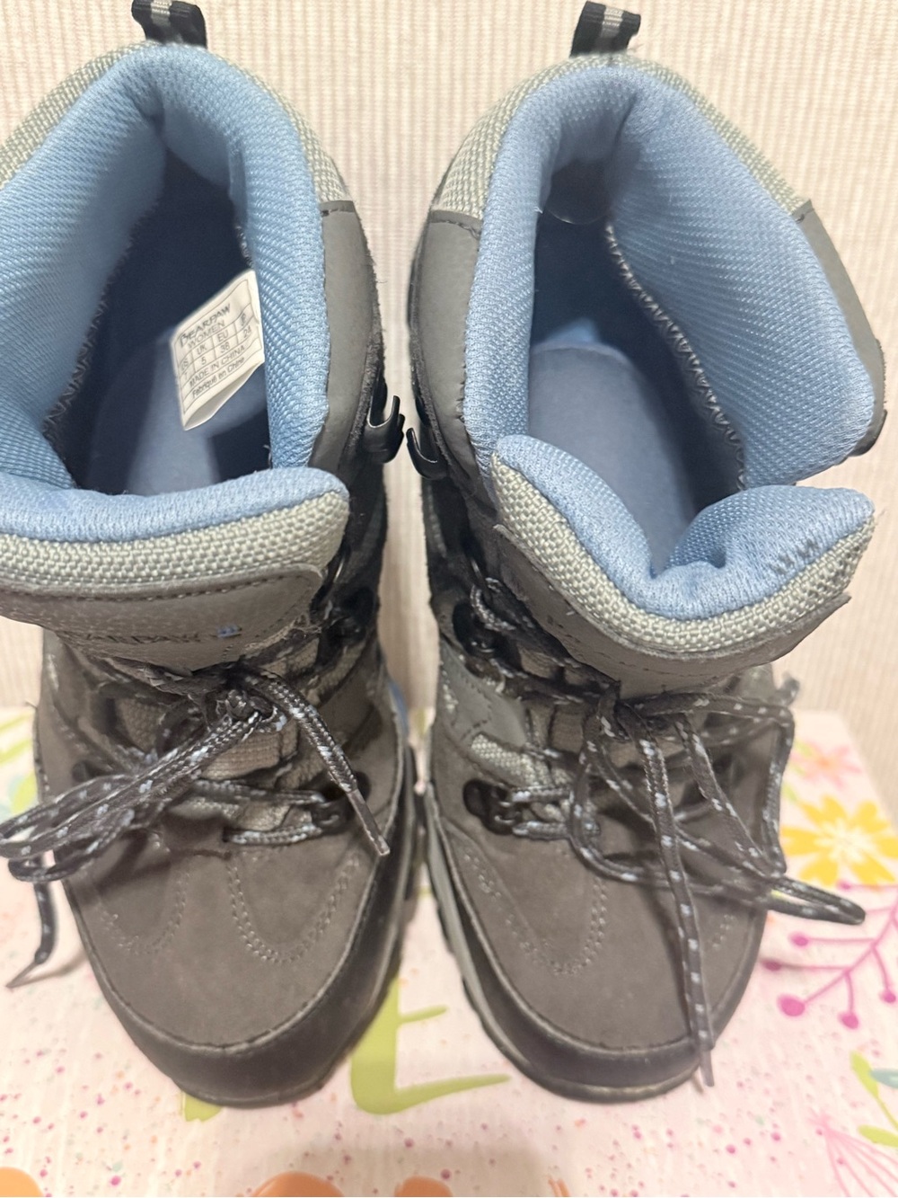 Wmn’s BearPaw hiking boots